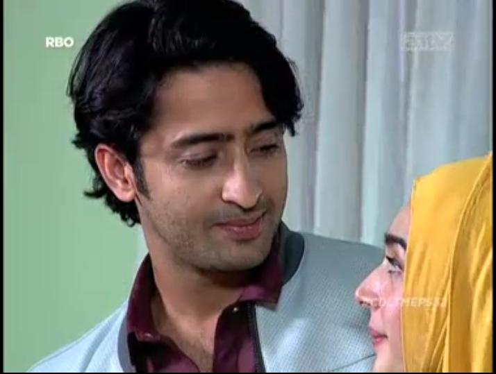 happie_soul's tweet photo. @Shaheer_S #CDLTMEPS32 Lovey lovey clicks ❤ @Shaheer__FC @arya_kurup @ShaheerSomyaFC http://t.co/Db3k1ABBIG
