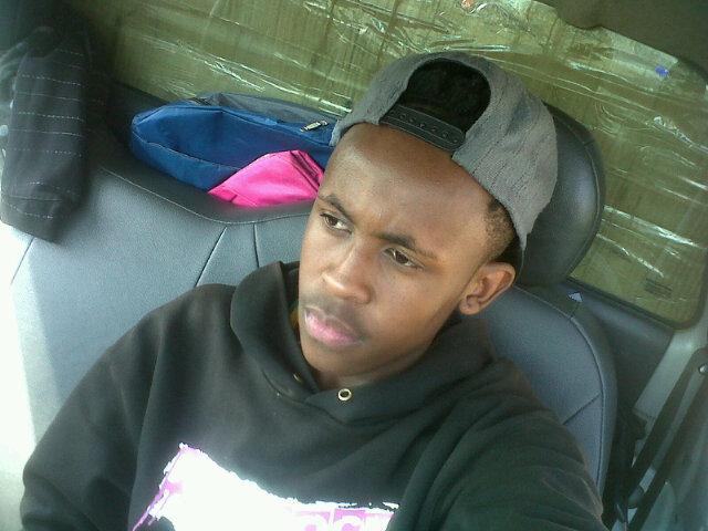 Amandanyampule7's tweet photo. DINO BRAVO MHLABA WONKE http://t.co/7DKl6eDUJ3