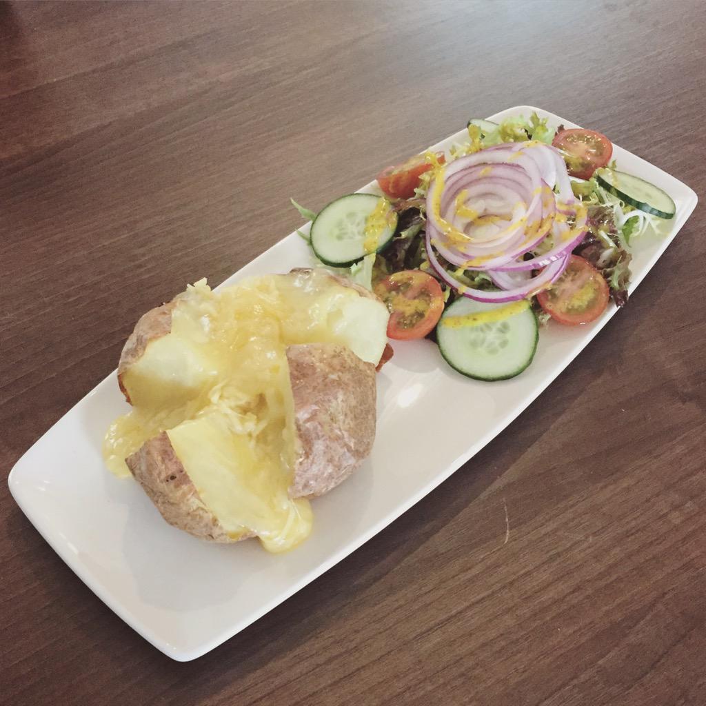 TheCommandHouse's tweet image. The perfect light and healthy snack for a beautiful summers day #TCH