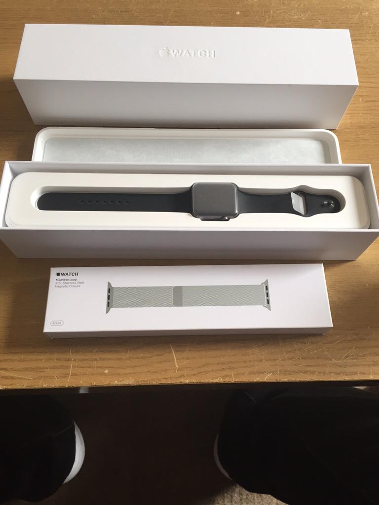 CalDemps's tweet image. Welcome home, Baby!
#AppleWatch #JustDelivered #MilaneseLoop  #SpaceGrey