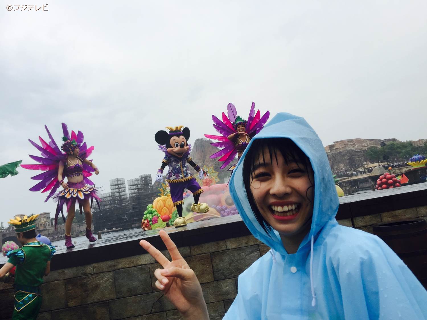 تويتر めざましテレビ على تويتر イマドキでは東京ディズニーシーで田中美麗ちゃんが南国気分を満喫 夏のショーを初体験した美麗ちゃんは水を浴びてテンションmax ๑ ꇴ 6時45分過ぎに放送予定だよ めざましテレビ Http T Co Rn7kx6b6jy