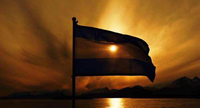 #FelizDiaDeLaIndependencia 
199 Aniversario de la  declaración  de la Independencia Argentina. 
amo mi