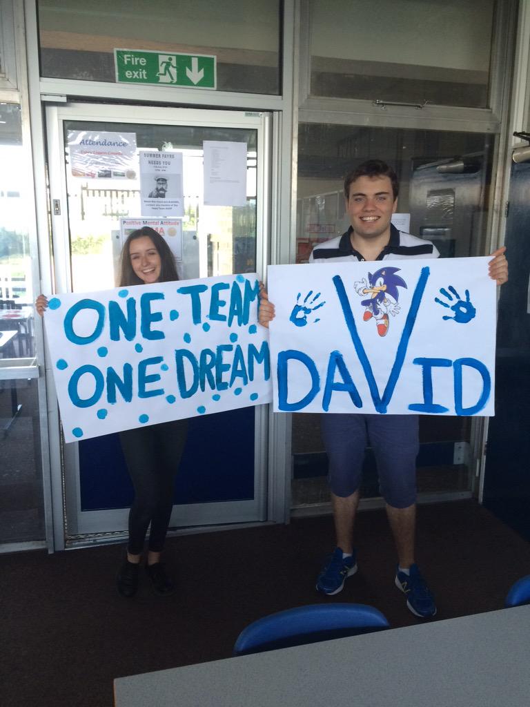 StDavidHouse's tweet photo. Banners all ready for tomorrow 💙#oneteamonedream http://t.co/dgn64yy4of
