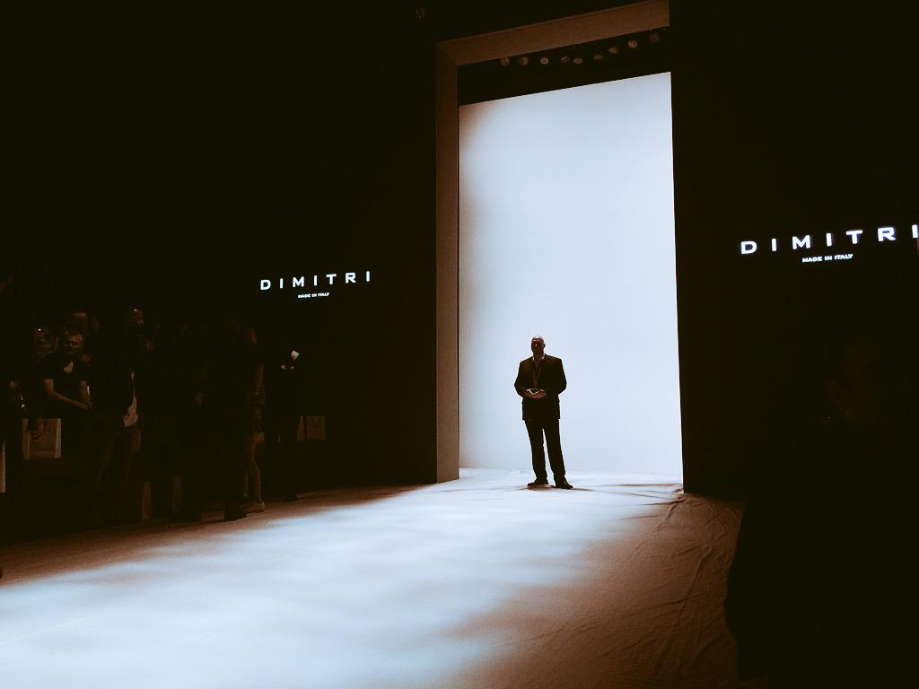 MBFWB's tweet image. Get ready, #Dimitri #MBFWBLive starts now: bit.ly/1h5xZ3N