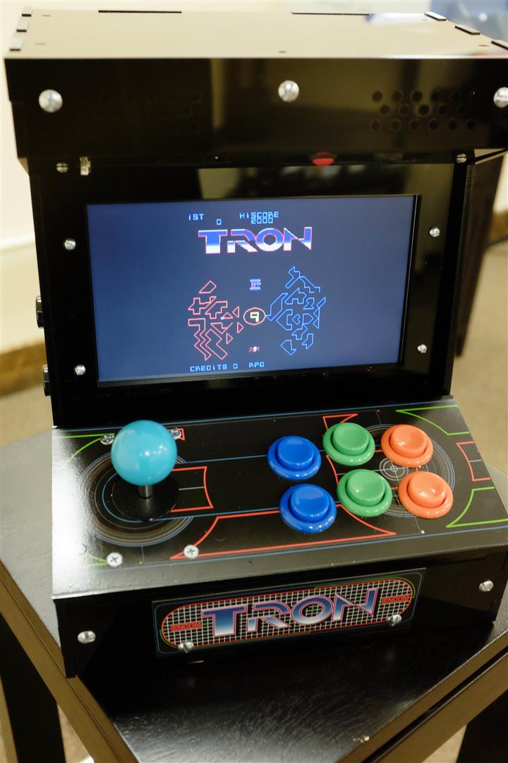 RetroBuiltGames's tweet photo. very impressed with the #Tron themed vinyl work of Tom. Well done sir! #arcade #mame #RaspberryPi #PortaPi http://t.co/VSKREQXWpF