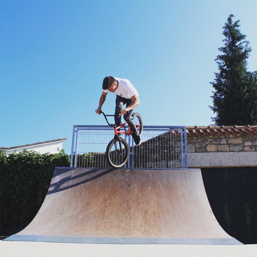 <a href="/IsaacMaceiras/">Isaac Maceiras</a>: #bmx#freestyle#skatepark#tui#nosepick#footjump#canadian#love#trick#bsd#nikesb#vans#nfnt#infinitecr