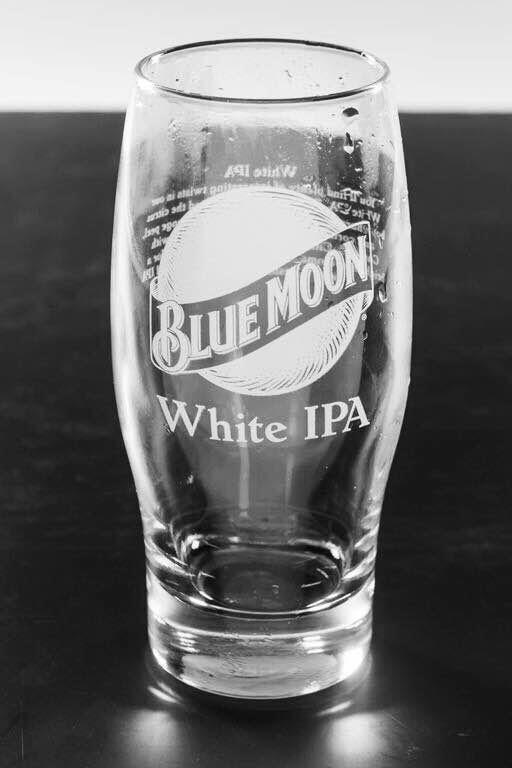 One glass = one credit. #pintnight starts at 5pm. <a href="/BlueMoonBrewCo/">Blue Moon Brewing Co</a> #drinkup