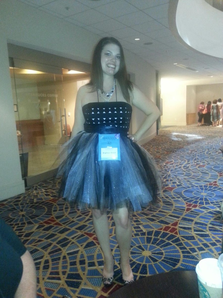 BrightonWalsh's tweet photo. @lyndaaicher well, I’mma try. I made one for #RWA13. @RHelmsBooks @jennabb http://t.co/iuRo5UwOYO