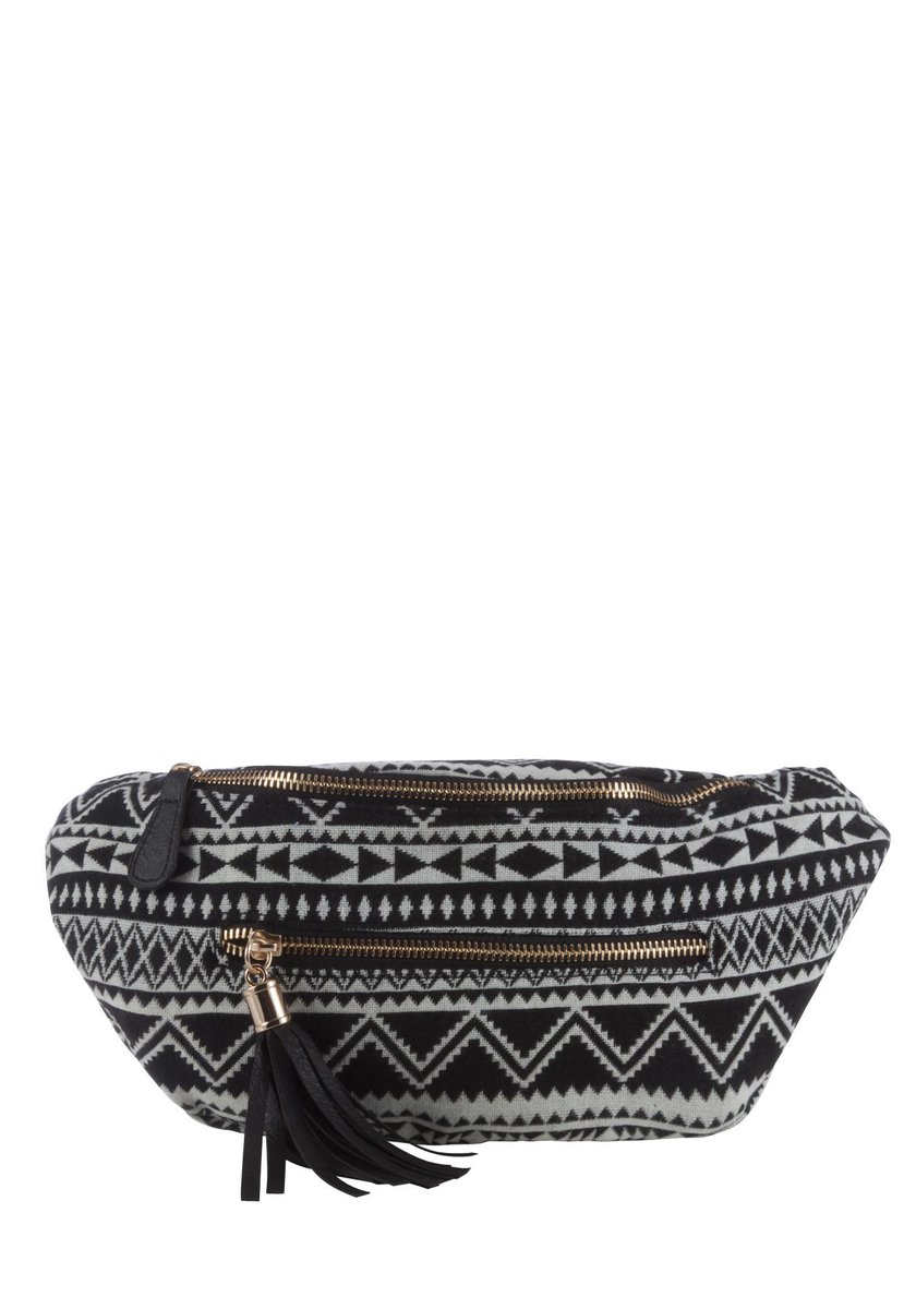 FandFIreland's tweet image. After a #festival bag that leaves you free to boogie? Meet our multi-tasking #StyleSolution &amp;gt; bit.ly/1LNF2gd