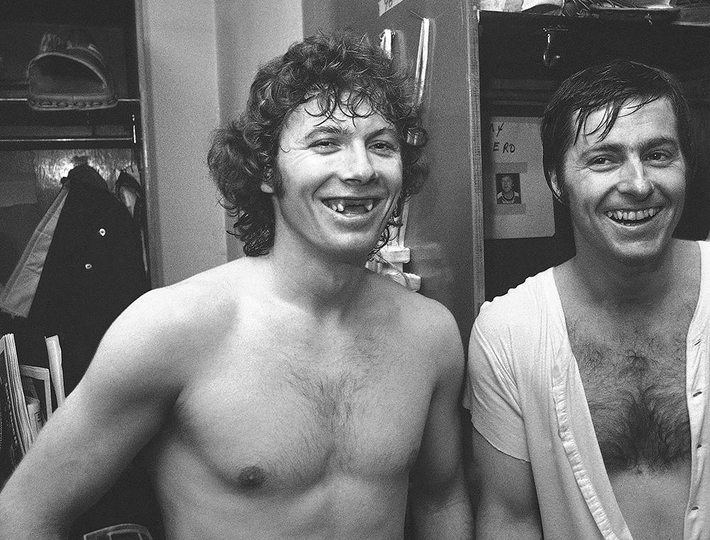 Happy Birthday to legend Bobby Clarke! 