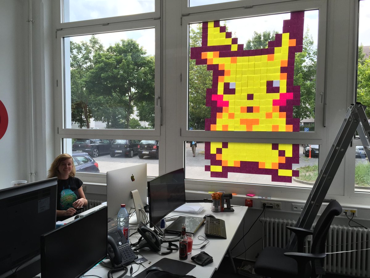 codekunst's tweet photo. GO Pikachu! #OfficeArt #PostIt https://t.co/oxlDR0PHDx http://t.co/tb5b3JaZXR