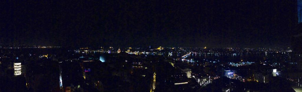 Shuffle <a href="/THEGELINAZ/">@GELINAZ</a> continues and the view is breathtaking!