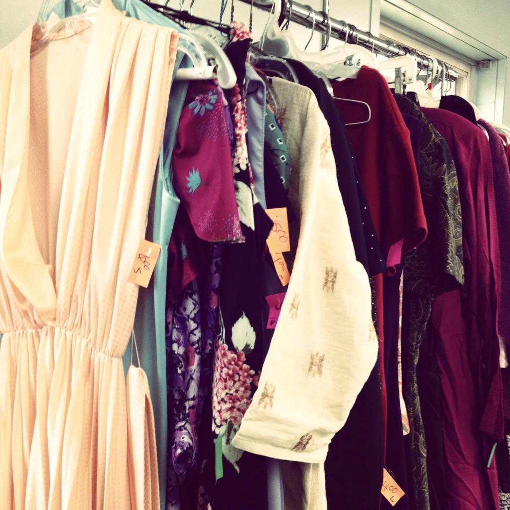 VintageThrifty's tweet photo. I could probably live here #thrifterproblems #thrifter #thriftbreak #thriftedfashion http://t.co/3x9jFptGS8
