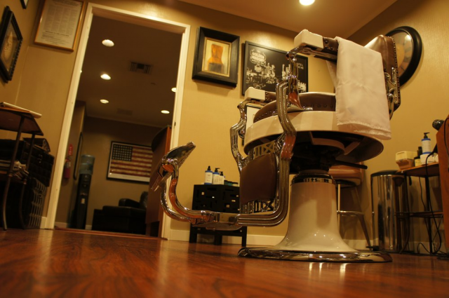 lloydthebarber's tweet photo. Some things never go out of style. http://t.co/ejN2q6N2fC