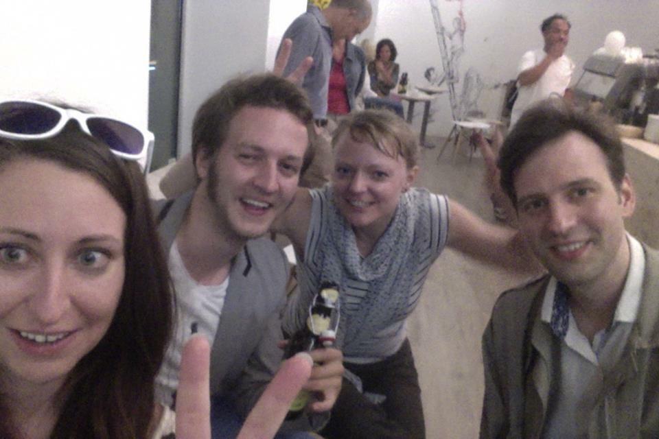 gkaindl's tweet photo. @peterpur class reunion! ;-) #ftw #lol #startup #undkathrinauch http://t.co/j4hKGwvD15