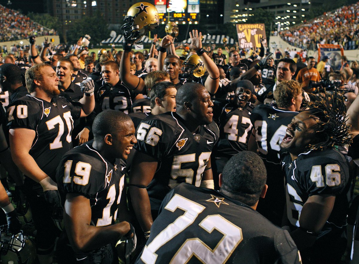Walk off the field shakin’ my dreads! Dores beat No.13 Auburn &amp; move to 5-0 for the 1st time since '43 #SECNTakeover