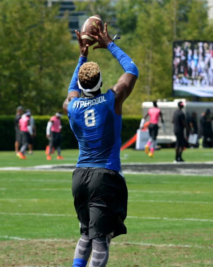 mdshare24's tweet image. Javon McKinley goes up for a ball at #TheOpening #Hypercool #IrishIllustrated @mcjavon