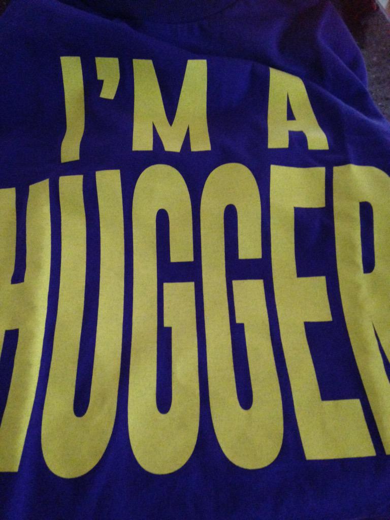 FallOut_Kay's tweet image. I'm so freaking excited I finally got my @itsBayleyWWE shirt after waiting a very excruciating three days! #HugLife