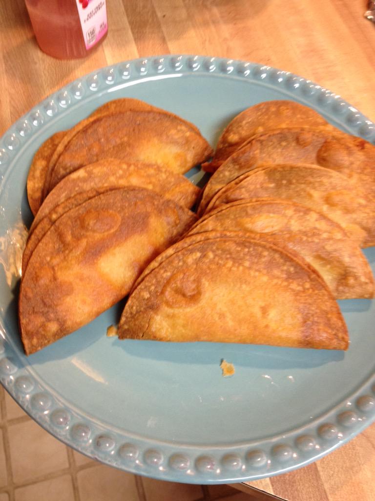 TheMoRegalado's tweet image. #FoodPorn these are potato tacos and they are delicious! Yum! #SimpleFoods
