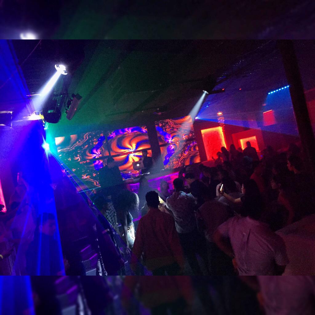 MonroeHouston's tweet photo. Start clearing your schedule, invite friends because it's Monroe tomorrow 🙌🎉🎶
@stickypromo http://t.co/tor7Mfcbd8