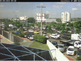 Tráfico intenso en #Queretaro, #Paseodelareplublica metricar.com/paseo-de-la-re…