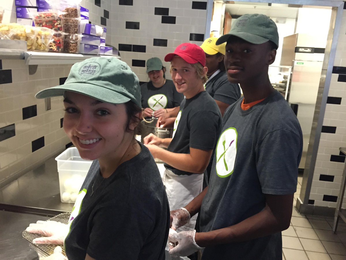 eatcolour's tweet image. Protein of the day + our group therapy session = add chopped egg to your greens. #eatsalad