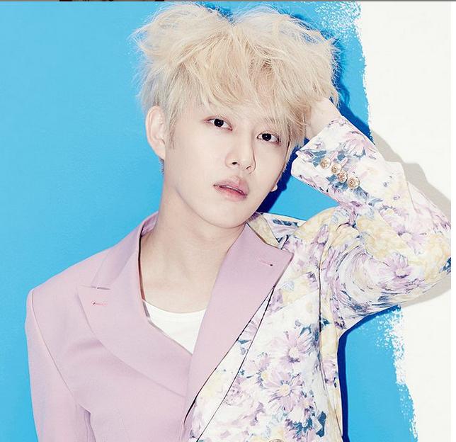 EL ES MI DIVA LA DIVA QUE TODO QUIEREN SER 
AMO A KIM HEECHUL MI VIEJO SEXY 
MI SEXY CHULA Happy Birthday To HEE  