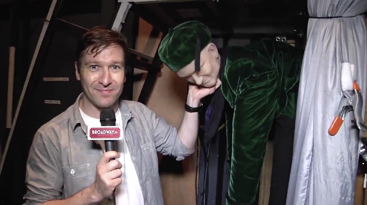 BroadwayTeeVee's tweet photo. #Video | Watch Exclusive @39StepsNY Back Stage Tour! See here: http://t.co/wC7n0yUOxH http://t.co/iUtVqf20Ua