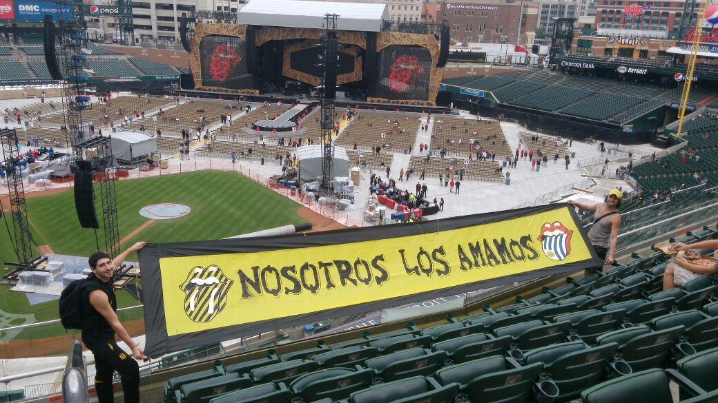 gonzalopyd's tweet image. Tocan los @RollingStone en Indianapolis y Detroti, como siempre Peñarol presente! #LPDLT