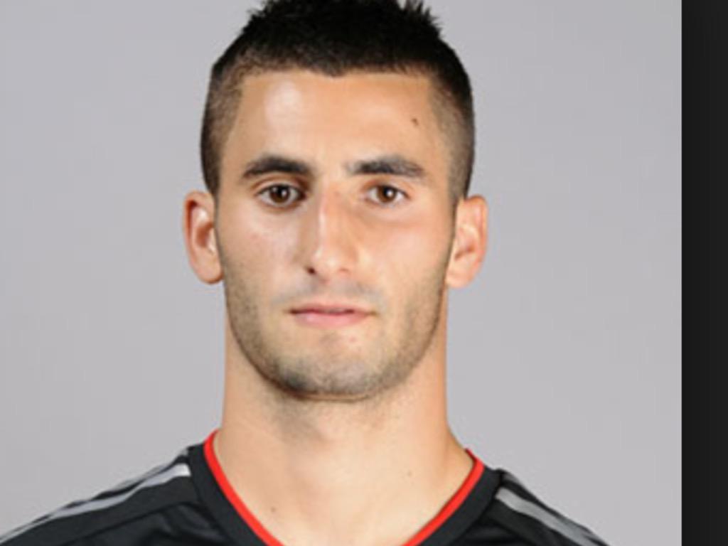 PlayFav's tweet image. Rt gonalons.                    Fav toulalan