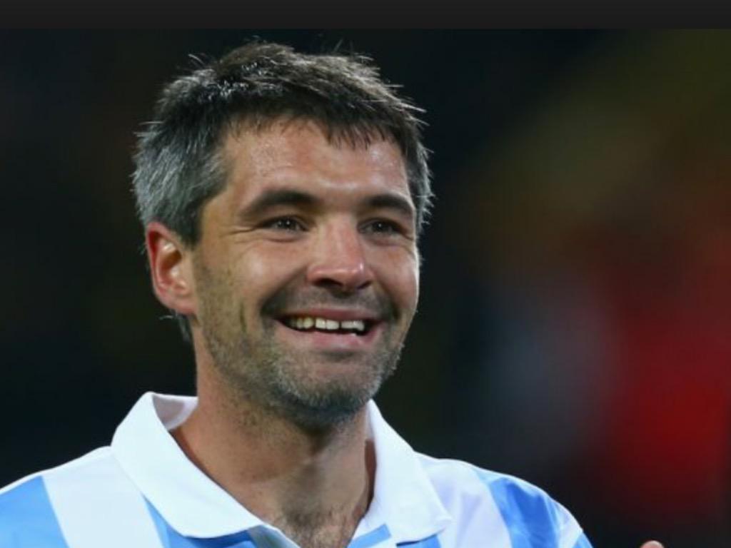 PlayFav's tweet image. Rt gonalons.                    Fav toulalan