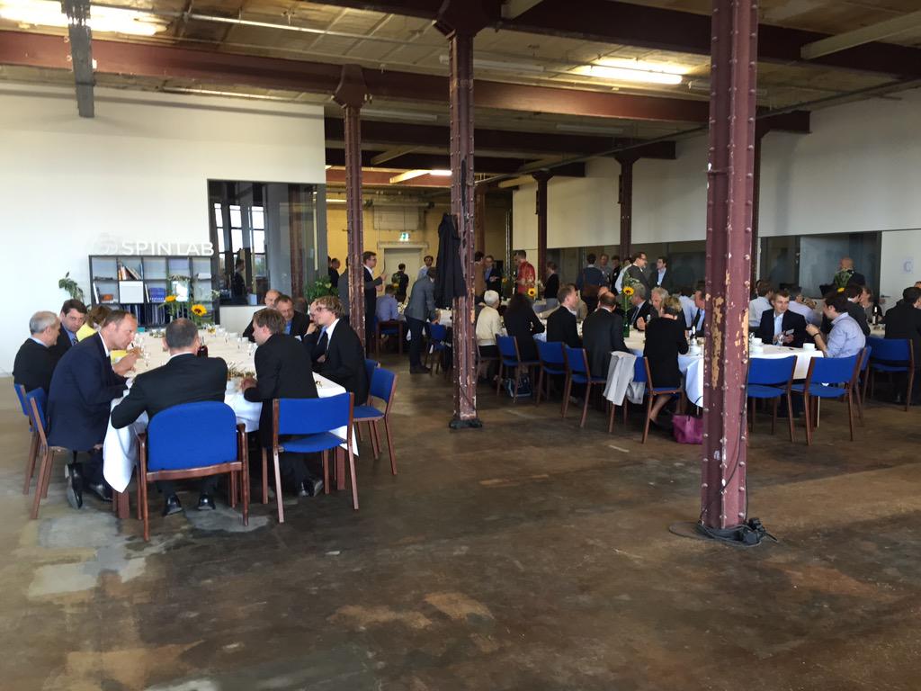 SpinLabLeipzig's tweet photo. Dinner time! #SpinLabDemoDay @SpinLabLeipzig http://t.co/EoCHWvQ9ei