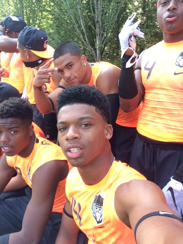 HamlinIsland's tweet image. #FlyRush