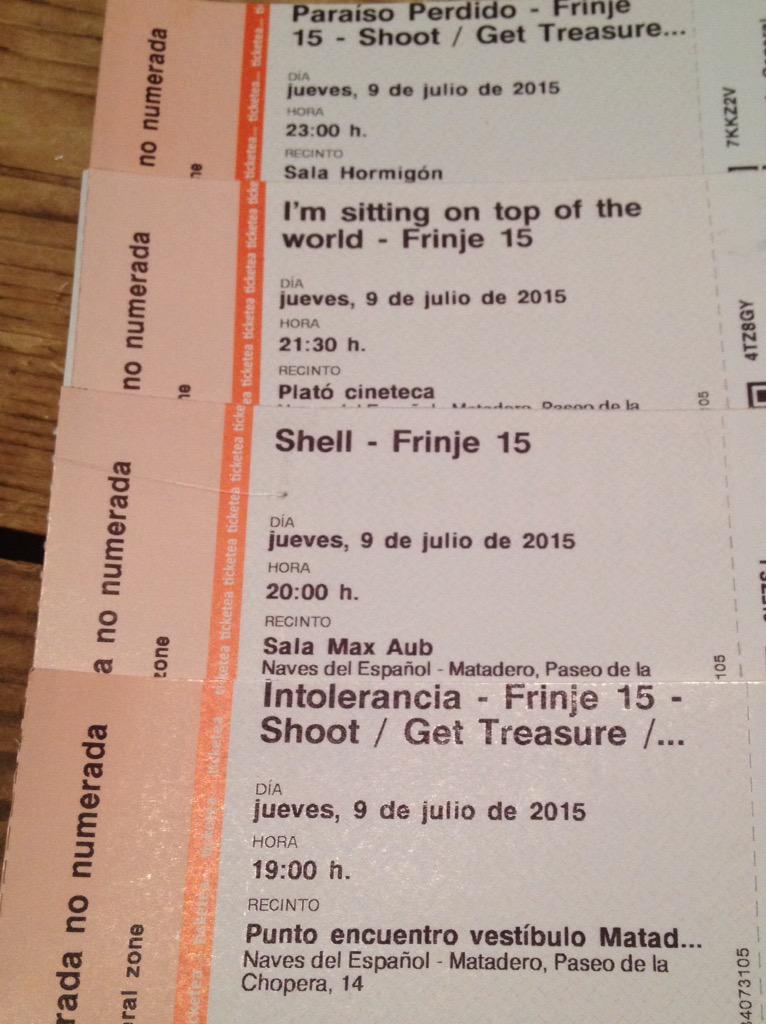 maiteroja's tweet photo. ¡Esto es lo que yo llamo una tarde de teatro intensa! :-) #ImSittingOnTheTopOfTheWorld #Shell #ShootGetTreasureRepeat http://t.co/PbPghQbLy4