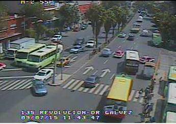 OVIALCDMX's tweet photo. ZS Buen avance en Av. Revolución entre Dr. Gálvez y Río Mixcoac. http://t.co/ZyPNo3mo4j