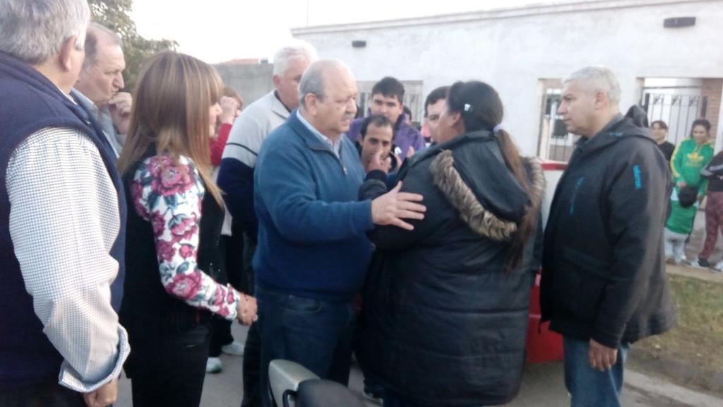 pablisantillan's tweet photo. Amigos de C7 juntos a @brizuela_moral @myrian_juarez @RubenManziOk @joseomarvega201 http://t.co/HAHUkiozaz