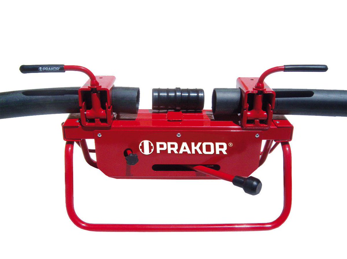 PrakorAgro's tweet photo. We're always investigating to develop the best machiney for the irrigation instalation process.#irrigation #solutions http://t.co/ubBZb7yFNd