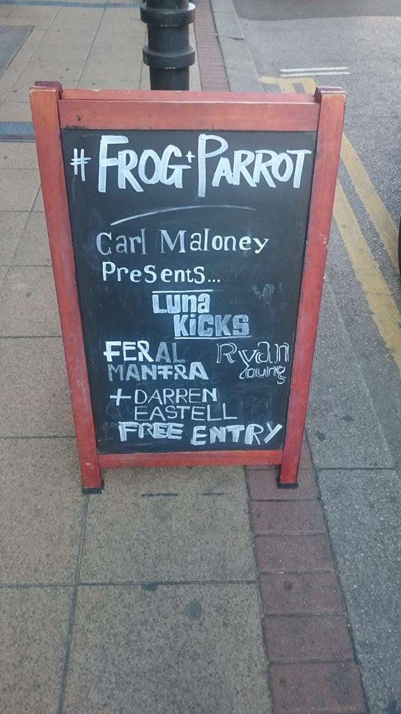 TheLeathernecks's tweet photo. #sheffield YES!!!! @LunaKicks: Tonight FREE ENTRY @LunaKicks @FERALMANTRA @FrogandParrot @SheffieldBand @CarlMaloney http://t.co/gc3itpJb2Y"