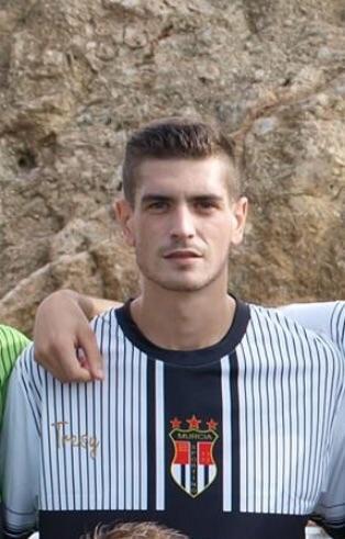 adalquerias's tweet photo. @juancabizanda  6°fichaje q llega dl Sporting Murcia. Defensa polivalente con mucha velocidad y calidad.@treceraG13 http://t.co/8G0XEbjHlT