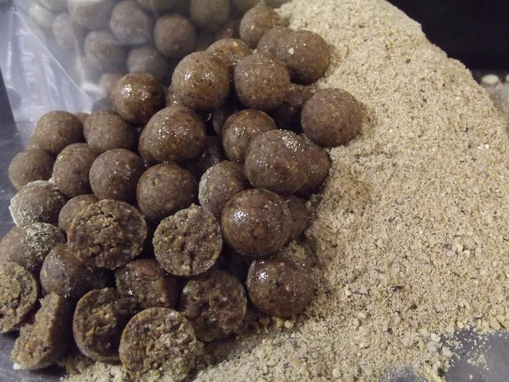 shockwavebaits's tweet image. STS is our top quality spicy fishmeal which is finished with a lovely smoked salmon flavour or can be left natural .