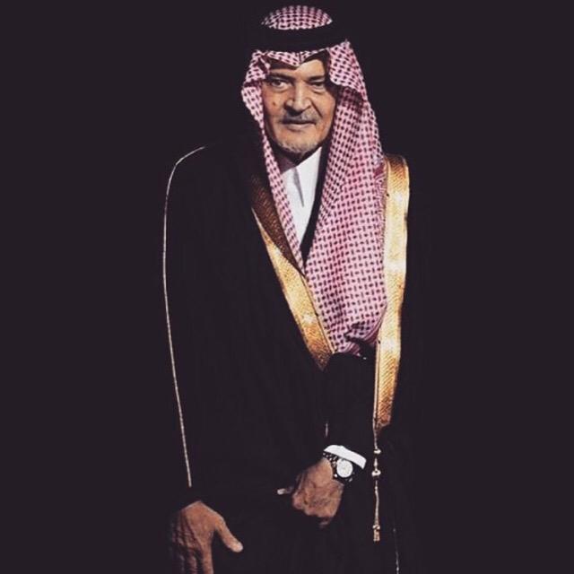 Sjjjo1415's tweet photo. __

بعد سنوات في خدمة الدين والوطن وهو صآئم ترجل الفارس وداعآ 

#سعود_الفيصل في ذمه الله .💔 http://t.co/C7IeultID2