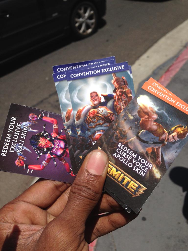 FLitz's tweet image. Got those @SmiteGame codes at #SDCC2015 if you see me. So addicted. F2P on PC &amp;amp; XboxOne, join me ;) #NotPaidForThis