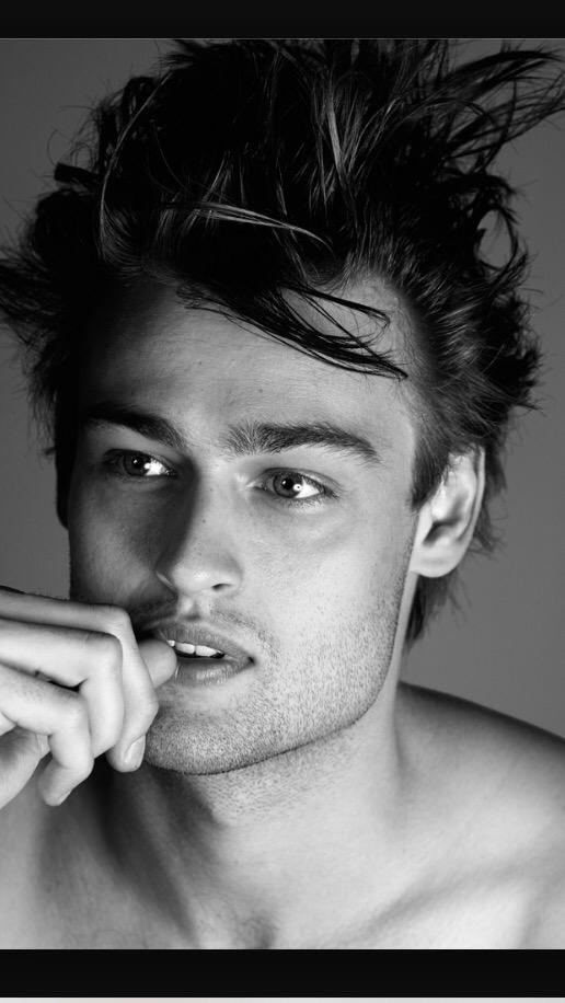 Douglas booth          happy birthday !!!     