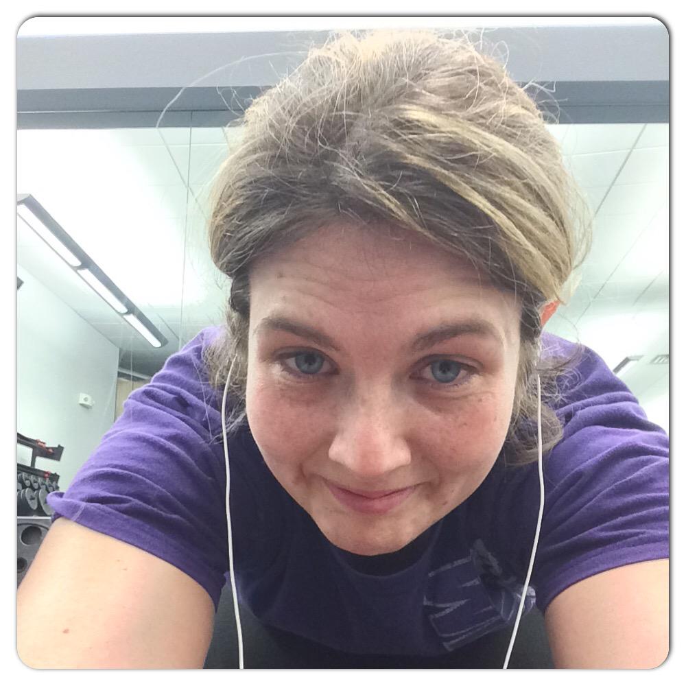 garciamichelles's tweet photo. What's your favorite stretch? #piyo http://t.co/n4HCsNySMy