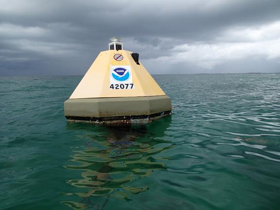 NOAA_AOML's tweet photo. AOML scientists are @ #CheecaRocks today to survey reefs & check up on the #OA monitoring buoy http://t.co/H0b4gqY11Y http://t.co/mvbmJuOoXt