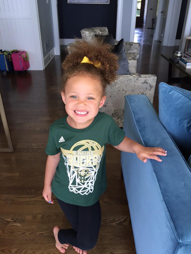 PorschlaKidd's tweet photo. @Bucks your #1 Fan #NoahGraceKidd http://t.co/nWzAYXMxrv