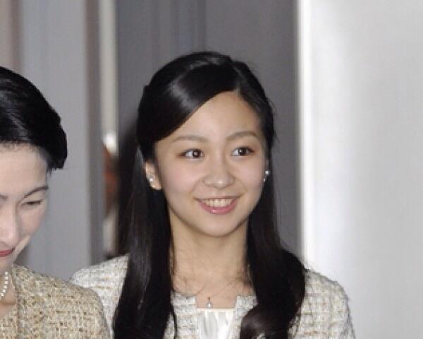 Love Kick Hoes,Belated Happy Birthday Atsuko Maeda 