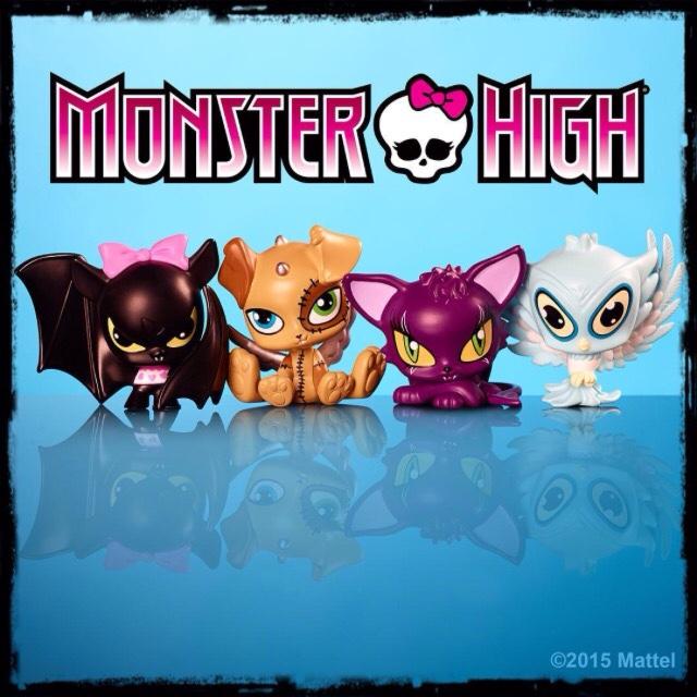 <a href="/_RealDraculaura/">Draculaura</a> <a href="/frankiefusion13/">⚡Frankie Stein™⚡</a> <a href="/Clawdeenwolf01/">Clawdeenwolf™</a> &amp; <a href="/DeadFastGeek/">Ghoulia Yelps™</a> 's pets in vinyl form #SoScaryCute!