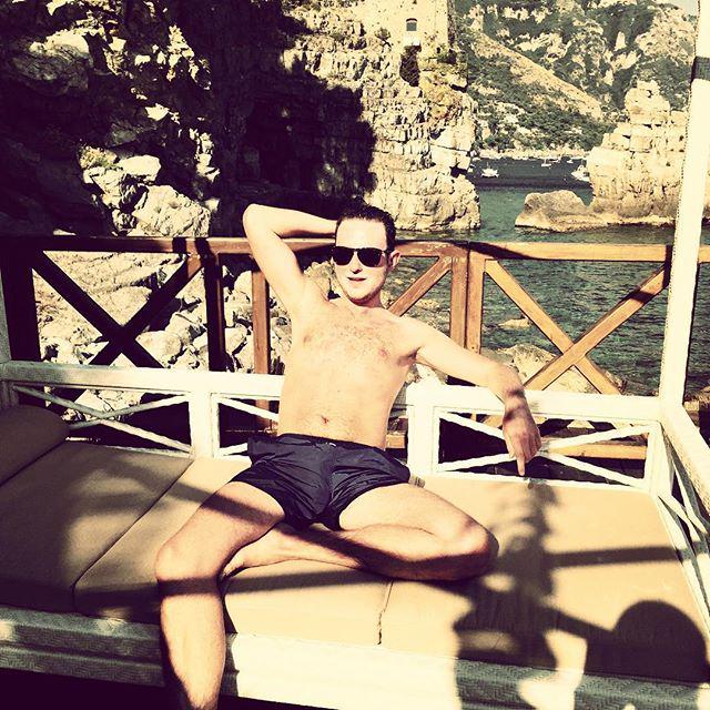 FeelingItaly's tweet photo. InstaPic by spierer: #amalficoast #rehabtime #beforethestorm #signor #greenleaf #fastueux #sumptuousness http://t.co/3h8WlhyIHu