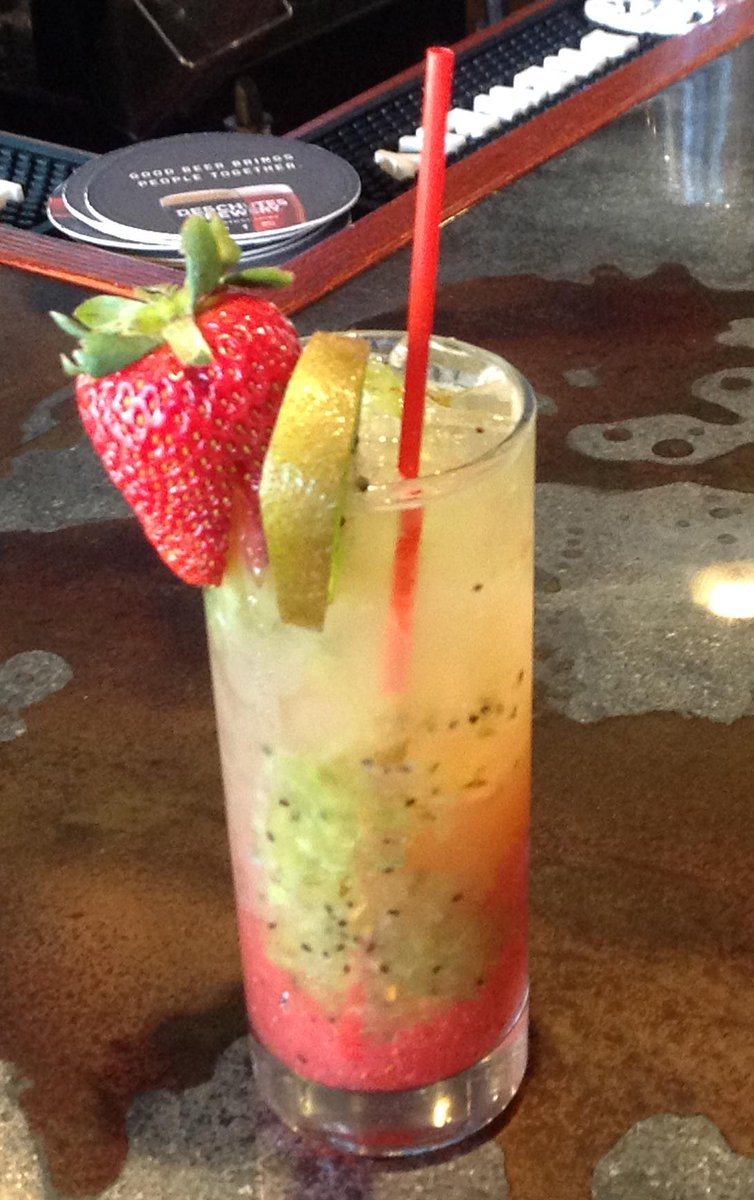 DinnerandRecipe's tweet photo. A refreshing drink recipe for you from Crazy Tomato in Lancaster.
http://t.co/Rrx7QeNq8n http://t.co/0Ng5EozKmC